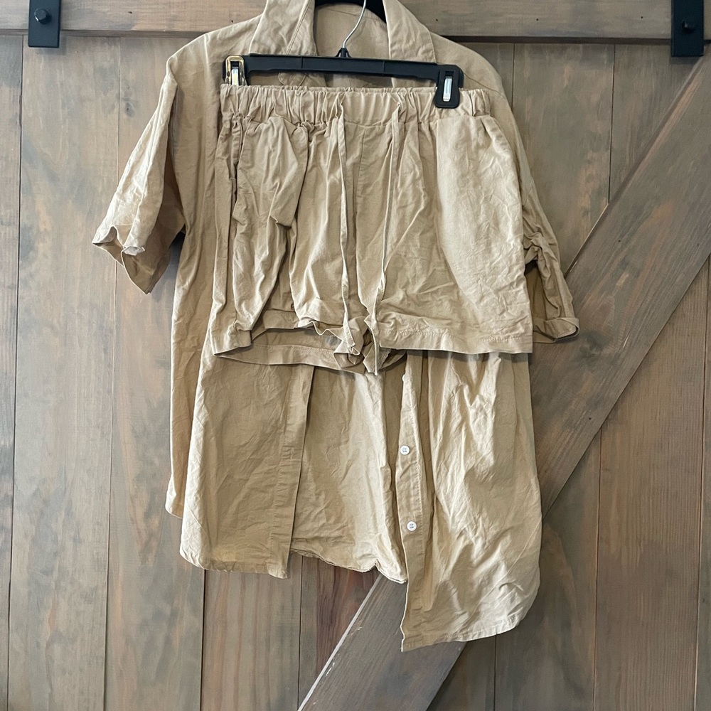 Trendy Neutral Matching Set - Picture 3 of 4